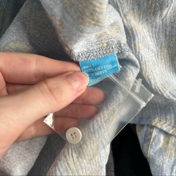 J. Mclaughlin Blue Tan Lightweight Button Down Shirt Size 4 Collared Long Sleeve - Picture 6 of 6